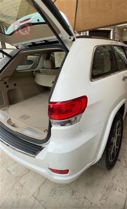 جيب جراند شيروكي